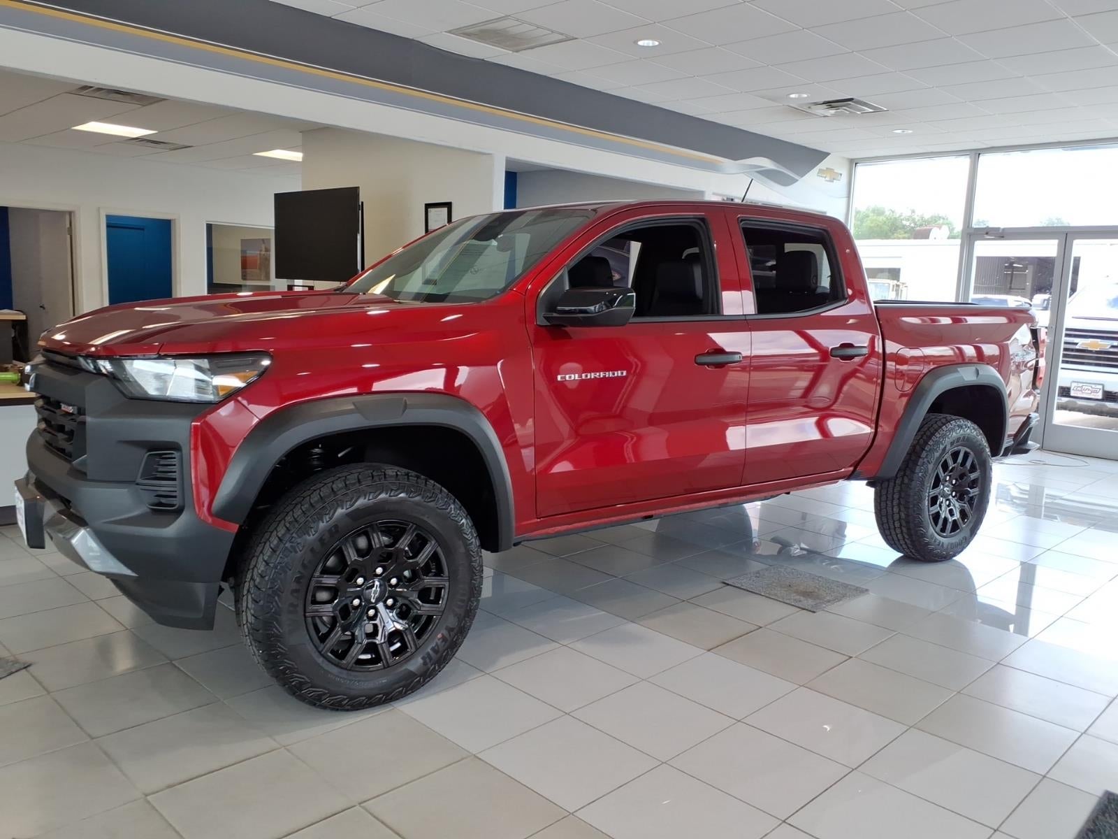 2026 Chevrolet Colorado — side profile view